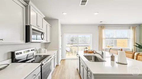 Kitchen - 100 Lakeside Ln, Rincon, GA 31326 photo 1 of 3