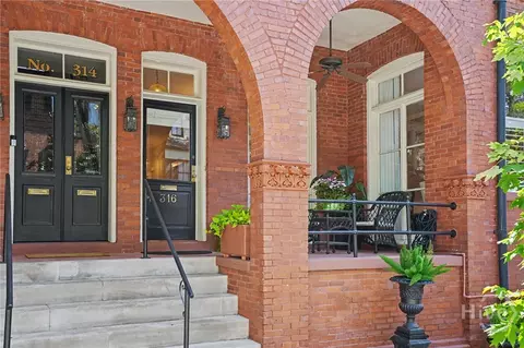 316 E Charlton St, Savannah, GA 31401