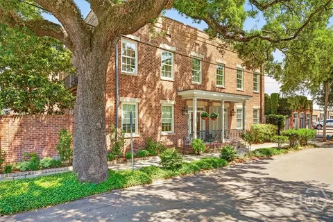 462 Montgomery St, Savannah, GA 31401