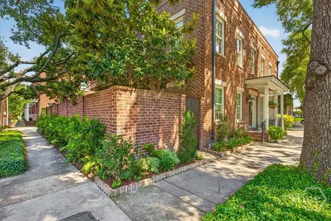 462 Montgomery St, Savannah, GA 31401