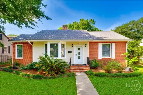 429 Columbus Dr, Savannah, GA 31405