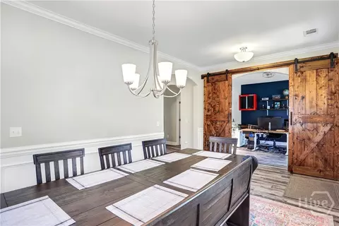 Dining - 7 Gresham Ln, Savannah, GA 31419 photo 2 of 4
