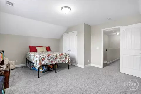 Bedroom - 7 Gresham Ln, Savannah, GA 31419 photo 10 of 14