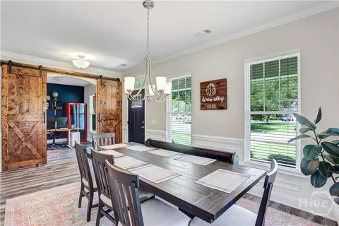 Dining - 7 Gresham Ln, Savannah, GA 31419 photo 3 of 4