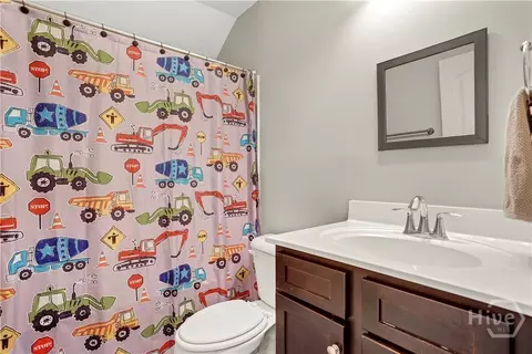 Bath - 7 Gresham Ln, Savannah, GA 31419 photo 6 of 7