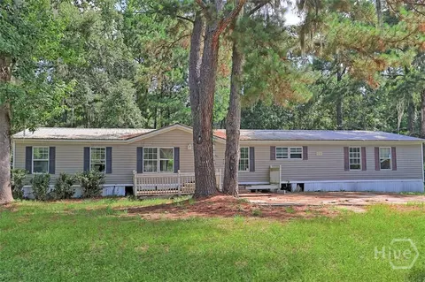 81 Owens Dr, Midway, GA 31320