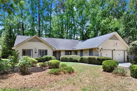 6 Cove Dr, Savannah, GA 31419