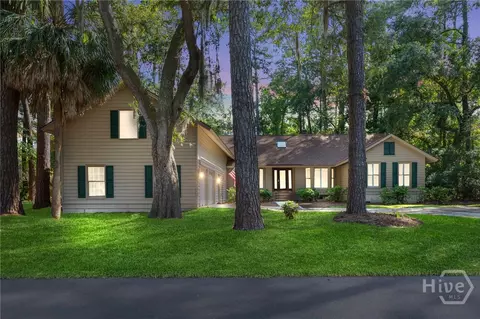 7 Planters Ln, Savannah, GA 31411