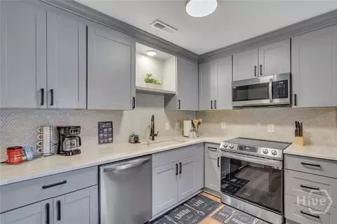 Kitchen - 302 Manden Rd, Pooler, GA 31322 photo 2 of 4