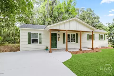 32 Brookview Dr, Savannah, GA 31406