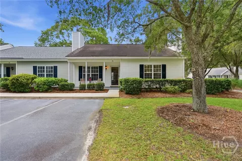 16 Olde Towne Place Dr, Savannah, GA 31410