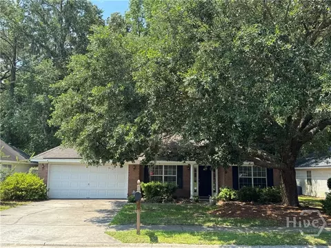 110 Chapel Dr, Savannah, GA 31406