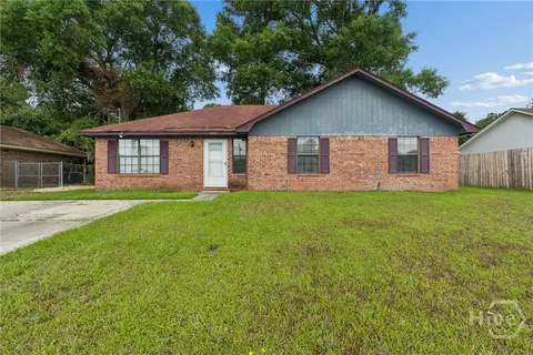 902 Black Willow Dr, Hinesville, GA 31313