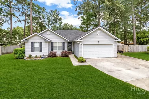 439 Hope Creek Dr, Richmond Hill, GA 31324