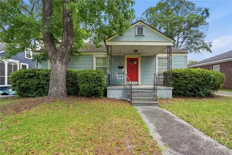 316 Columbus Dr, Savannah, GA 31405
