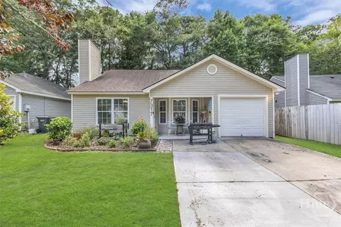 7317 Leghorn St, Savannah, GA 31406