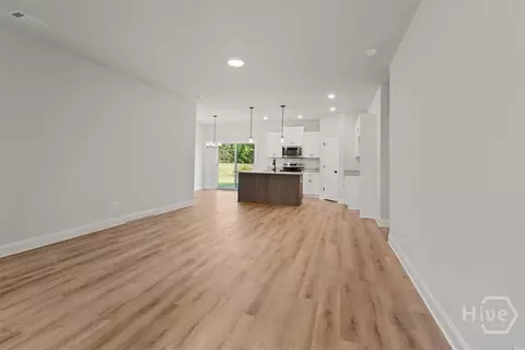 110 Susan Dr, Rincon, GA 31326 photo 5