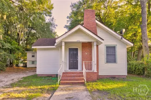 2203 Delesseps Ave, Savannah, GA 31404
