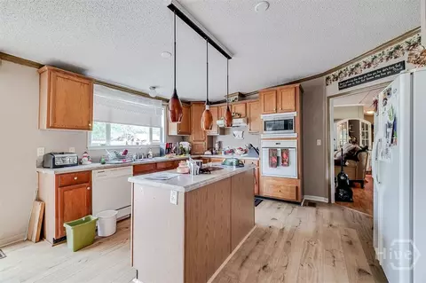 Kitchen - 3104 Courthouse Rd, Guyton, GA 31312 photo 3 of 6