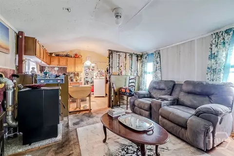 Living - 3104 Courthouse Rd, Guyton, GA 31312 photo 7 of 7