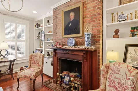Living - 111 E Broad St, Savannah, GA 31401 photo 4 of 4