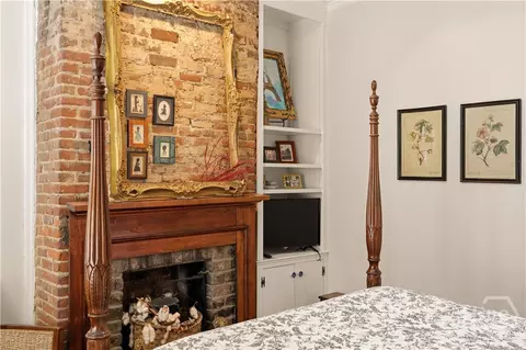 Bedroom - 111 E Broad St, Savannah, GA 31401 photo 4 of 10