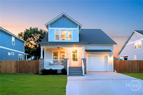 2005 E 38th St, Savannah, GA 31404
