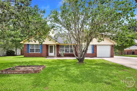 41 Whippoorwill Ln E, Richmond Hill, GA 31324