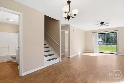 Living - 907 Ash St, Springfield, GA 31329 photo 3 of 4