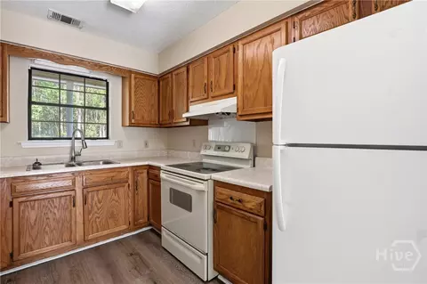 Kitchen - 907 Ash St, Springfield, GA 31329 photo 5 of 5