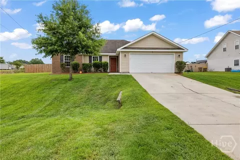 180 Bonnie Cir, Ellabell, GA 31308