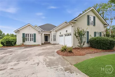 18 Purple Martin Ln, Savannah, GA 31419