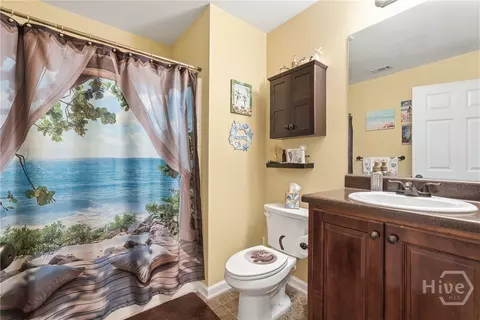 Bath - 34 Rivermoor Ct, Savannah, GA 31407 photo 3 of 3