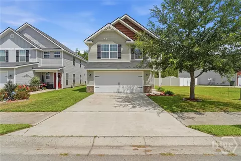 223 Grandview Dr, Hinesville, GA 31313
