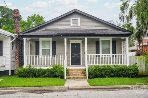 111 W 48th St, Savannah, GA 31405