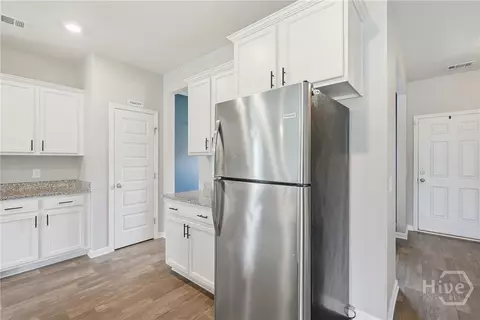 Entry Way - 175 Vale Loop, Savannah, GA 31405 photo 2 of 3