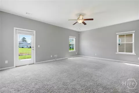 Living - 175 Vale Loop, Savannah, GA 31405 photo 2 of 4