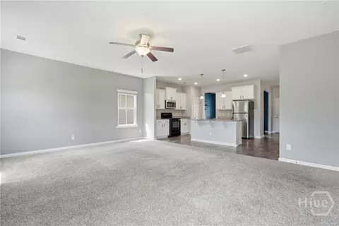 Living - 175 Vale Loop, Savannah, GA 31405 photo 3 of 4