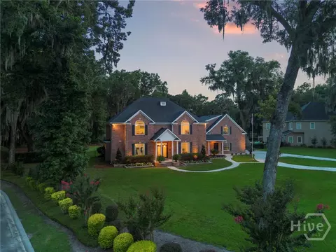 53 Bluff View Dr, Richmond Hill, GA 31324