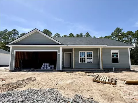326 Juniper Dr, Hinesville, GA 31313