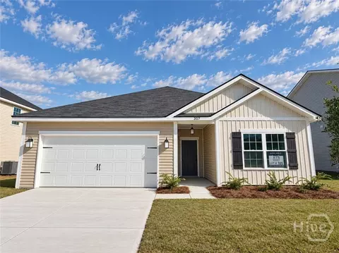 317 Juniper Dr, Hinesville, GA 31313