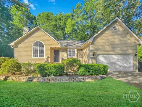 450 Loneoak Dr, Senoia, GA 30276