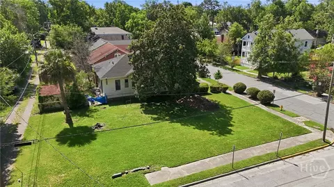702 E 36th St, Savannah, GA 31401