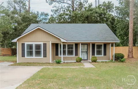 772 Madison Dr, Hinesville, GA 31313