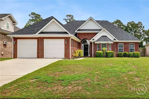 52 Conservation Dr, Savannah, GA 31419