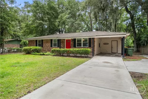 527 Red Oak Dr, Savannah, GA 31419