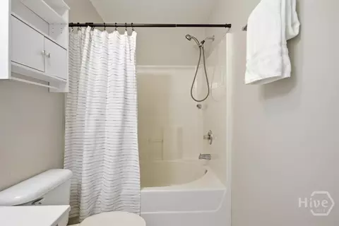Bath - 44 Ashleigh Ln, Savannah, GA 31407 photo 1 of 1