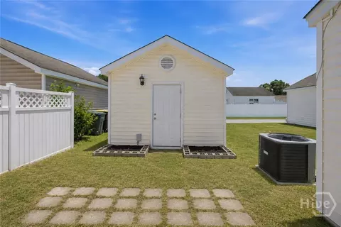 Exterior - 44 Ashleigh Ln, Savannah, GA 31407 photo 4 of 5