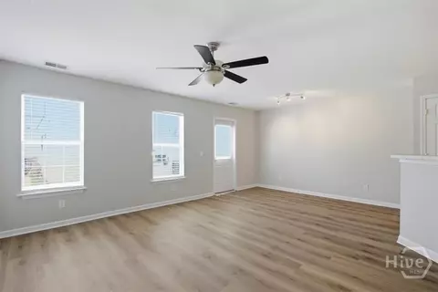Living - 44 Ashleigh Ln, Savannah, GA 31407 photo 2 of 2