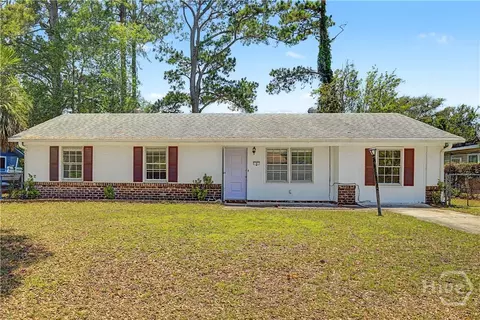 5 Ossabaw Rd, Savannah, GA 31410